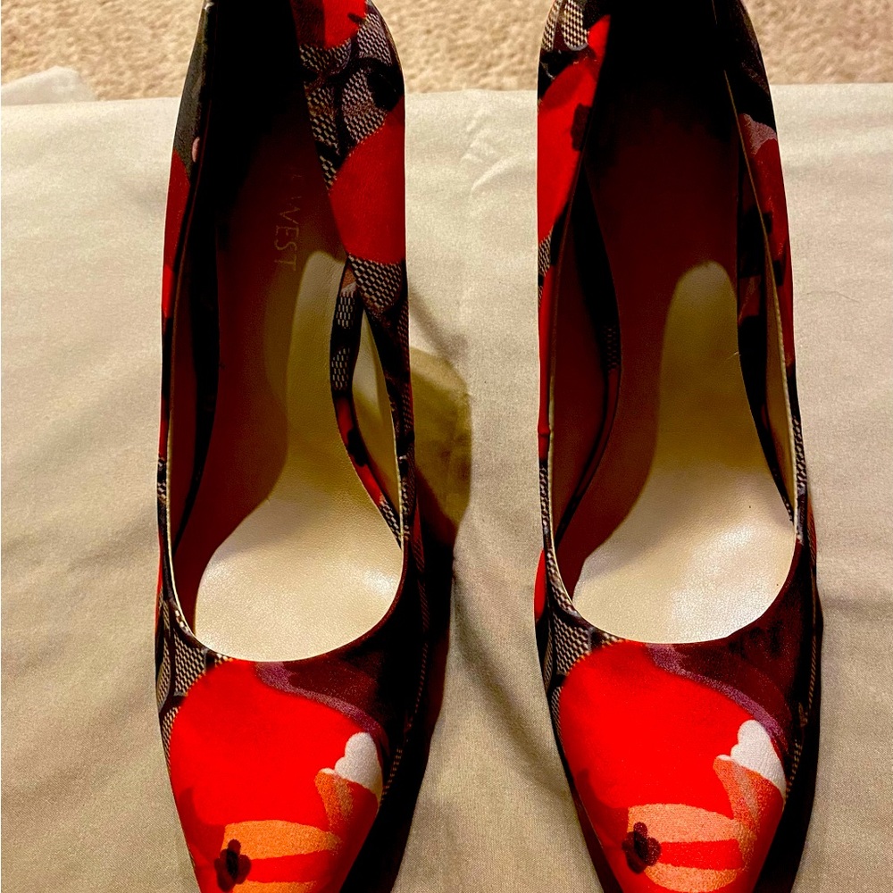 Cloth multicolored shoes. Worn once